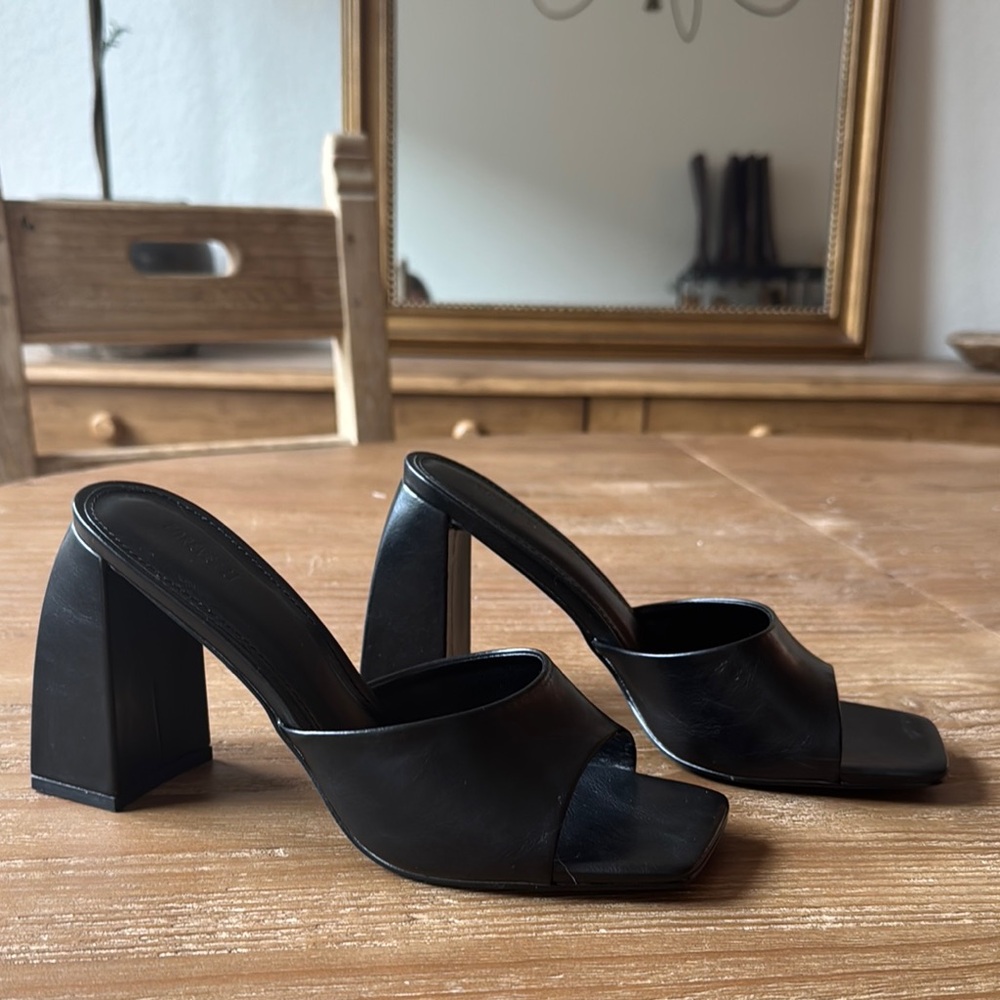 Forever 21 Black Heels Sleek Minimalist Design